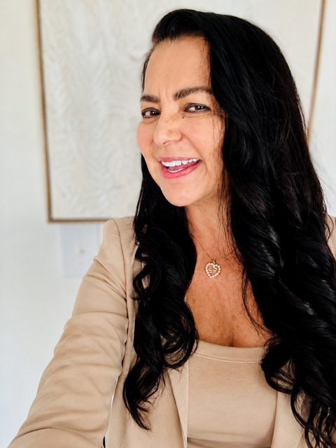María Guzmán, Fundadora de Dimag